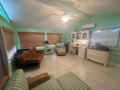 Well cared for 2 bedroom, 2 bathroom Barrington home. The front - photo 21
