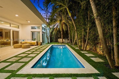 Renovated Mid-Century residence in the heart of Mid Beach - photo 31