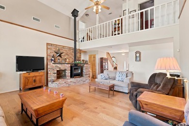 Lake Bob Sandlin Waterfront Retreat in Thunderbird Point - photo 6