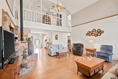 Lake Bob Sandlin Waterfront Retreat in Thunderbird Point - photo 7