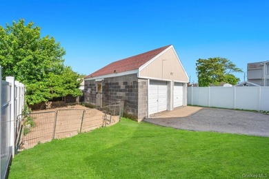 Welcome to 573 Miller Avenue, Freeport, NY - A beautiful and - photo 9