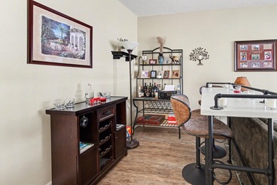 Beautifully updated 3-bedroom, 2-bath townhome-style condo - photo 6