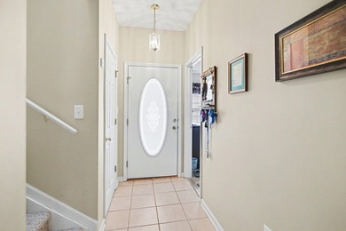 Beautifully updated 3-bedroom, 2-bath townhome-style condo - photo 9