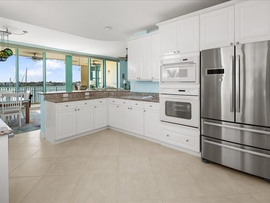 Your waterfront backyard awaits at Pier 81. This light-filled - photo 13