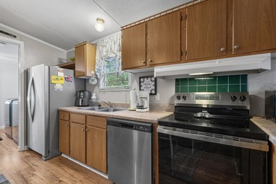Look no further! This well-maintained and thoughtfully updated - photo 14