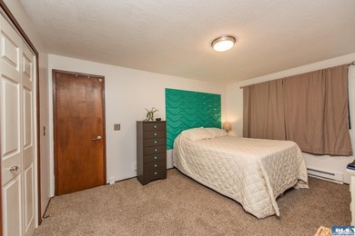 Mountain views, private community beach access, and beautiful - photo 15