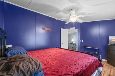 Look no further! This well-maintained and thoughtfully updated - photo 16