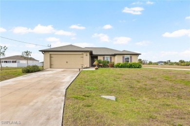 Cape Coral Lakes Area Home For Sale in Cape Coral Florida