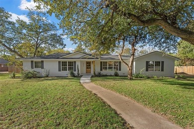 Lake Waco Home For Sale in Waco Texas