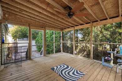 Look no further! This well-maintained and thoughtfully updated - photo 24