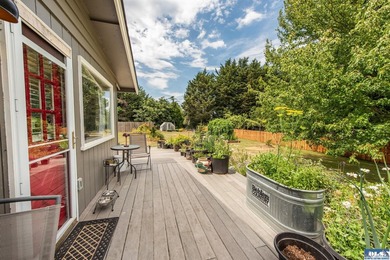 Mountain views, private community beach access, and beautiful - photo 27