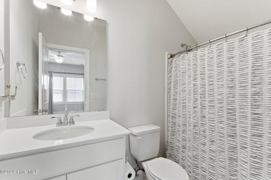 Welcome to Bridgewater Landing, one of Hampstead's most - photo 34
