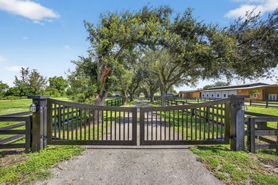 (private lake, pond, coastal) Home For Sale in Wellington Florida