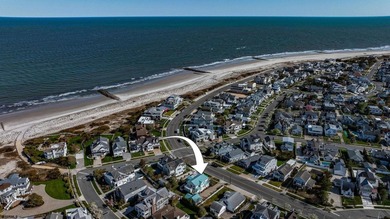Spanning over 3,600 sqft, 407 E Atlantic Blvd offers 4 bedrooms - photo 4