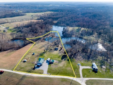 (private lake, pond, creek) Acreage For Sale in Bloomfield Indiana