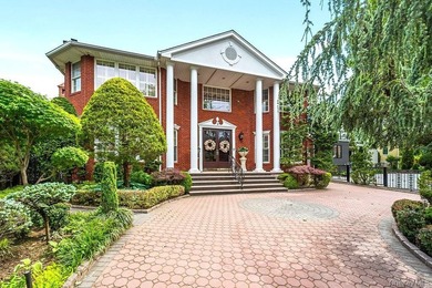 Experience ultra-luxurious living in one of New York's most - photo 4