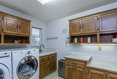 MULTIGENERATIONAL LIVING OPPORTUNITYDREAM HOME IN ORCUTT | 4 BED - photo 26