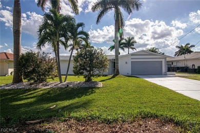 Welcome to your dream waterfront home in the heart of Cape - photo 3