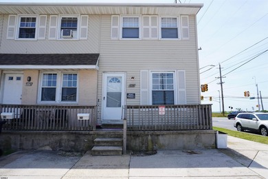 Welcome to 676 Carolyn Terrace in the desirable Chelsea Heights - photo 1