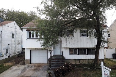 REO- SOUTH FREEPORT HI RANCH BOASTS 5 BEDROOMS, 2.5 BATHS, AND 1 - photo 2