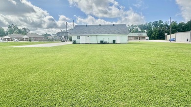 ****REMARKABLE *****ESTABLISHED**** COMMERCIAL BUILDING WITH