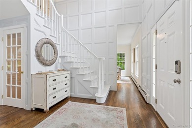 This exceptional Montauk retreat is masterfully designed for - photo 18