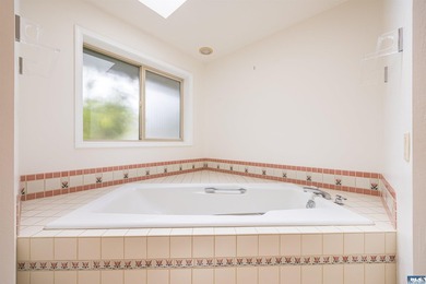 Welcome to this beautifully maintained custom home, lovingly - photo 18