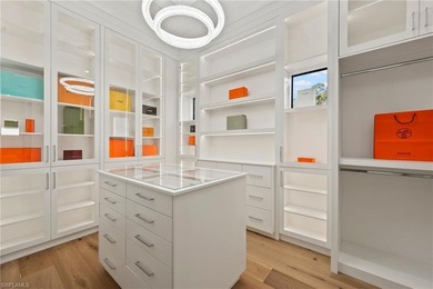 A rare opportunity to own a newly completed estate in the highly - photo 25