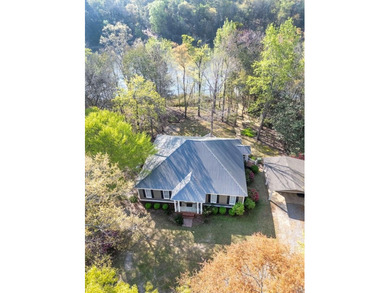 Welcome to your fisherman's dream in the highly sought-after - photo 39