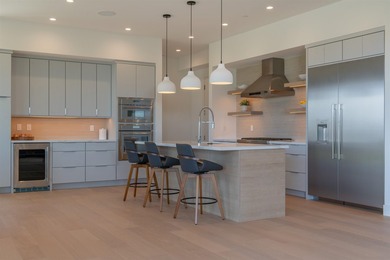 North Shore paradise. Brand New Construction 5 bdr/ 5 bath with - photo 6