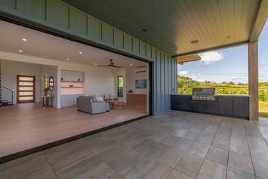 North Shore paradise. Brand New Construction 5 bdr/ 5 bath with - photo 8