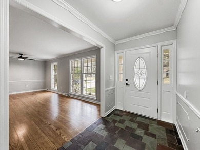 Welcome home to Evanston Estates -- a hidden gem in North - photo 2