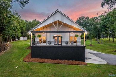 WATERFRONT - Peace and Quiet located right on the Coosa River - photo 3