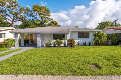 Beautifully updated East Oakland Park home with curb appeal and - photo 1