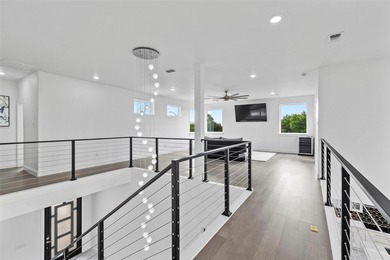 A TRUE REFLECTION OF THE BUILDER'S VISION OF MODERN LUXURY AND - photo 19