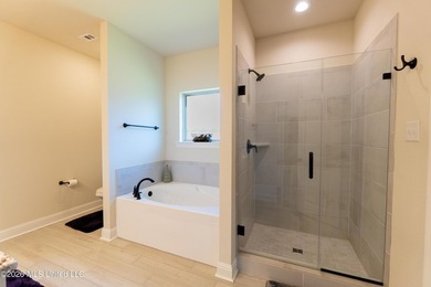Welcome to LUXURY LIVING in the highly desirable, The Oaks Golf - photo 30