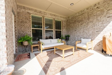 Welcome to LUXURY LIVING in the highly desirable, The Oaks Golf - photo 46