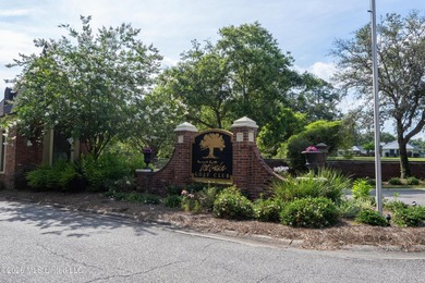 Welcome to LUXURY LIVING in the highly desirable, The Oaks Golf - photo 48