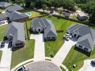 Welcome to LUXURY LIVING in the highly desirable, The Oaks Golf - photo 50