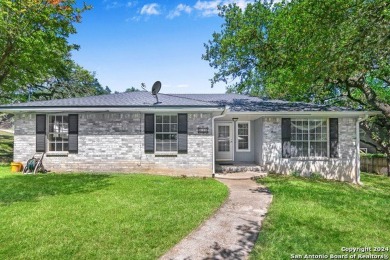 Lake Home For Sale in Canyon Lake, Texas