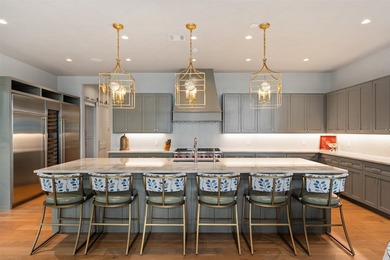 Experience the ultimate in lakeside living in this stunning - photo 4