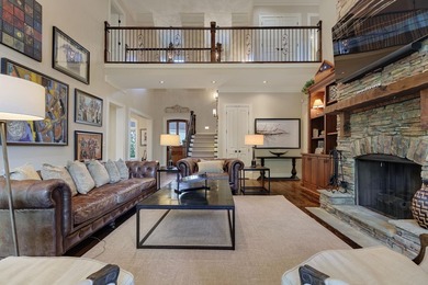 LAKEFRONT - ASSIGNED BOAT SLIP - LUXURY UPGRADES THROUGHOUT - - photo 17