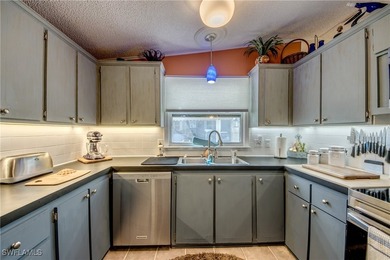 HUGE PRICE REDUCTION MOTIVATED SELLERS SAY MAKE ME AN OFFER!! - photo 19