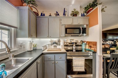 HUGE PRICE REDUCTION MOTIVATED SELLERS SAY MAKE ME AN OFFER!! - photo 20