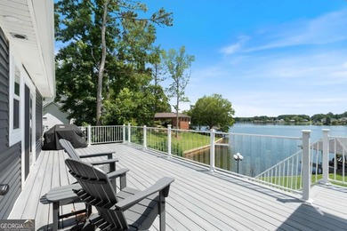 Fully Renovated Lake Home in Gated Community with Resort-Style - photo 2