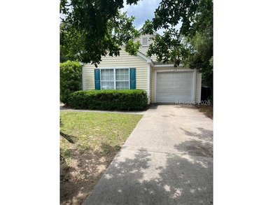 GREAT INVESTMENT PROPERTY, WITH RENTER IN PLACE WHO WILL STAY OR - photo 1