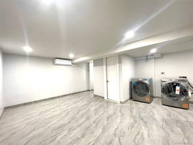 Prime Kew Garden Areas fully renovated single family townhouse - photo 7