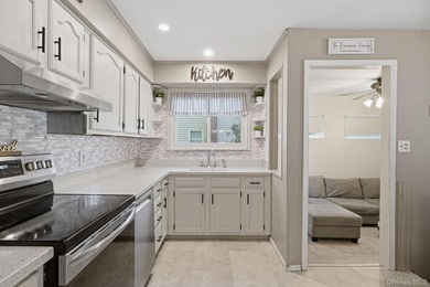 Welcome to this beautifully updated 3-bedroom, 2-full-bath ranch - photo 6