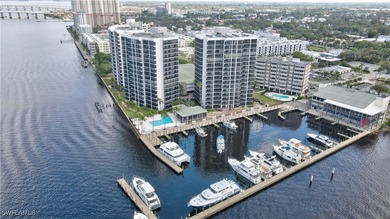 Caloosahatchee River Condo For Sale in Fort Myers Florida