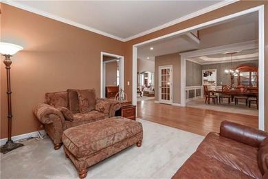 AWARD WINNING BROOKWOOD SCHOOLS! This beautiful brick home - photo 11